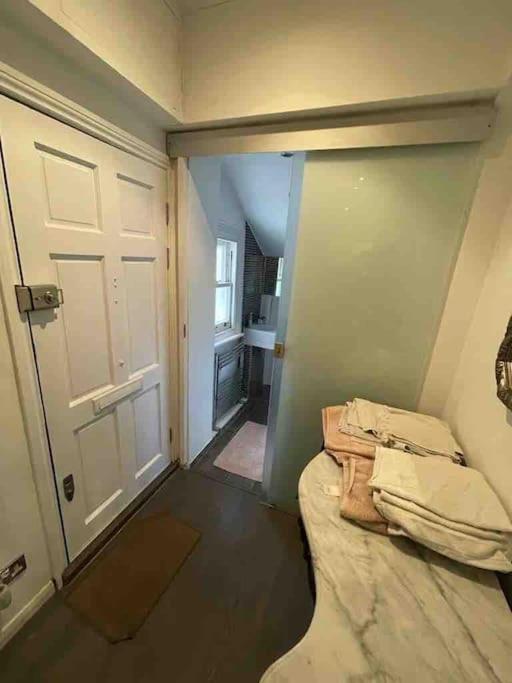 Large Studio Flat In Kensington London Kültér fotó